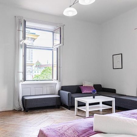 Cozy 2Br Apt. Near Akh Hospital-Ideal For Longstay Vienna Esterno foto